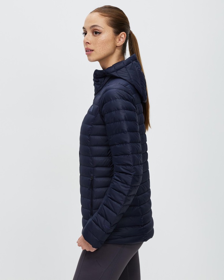 تمتد أسفل هوديي البحرية الوجه الشمالي