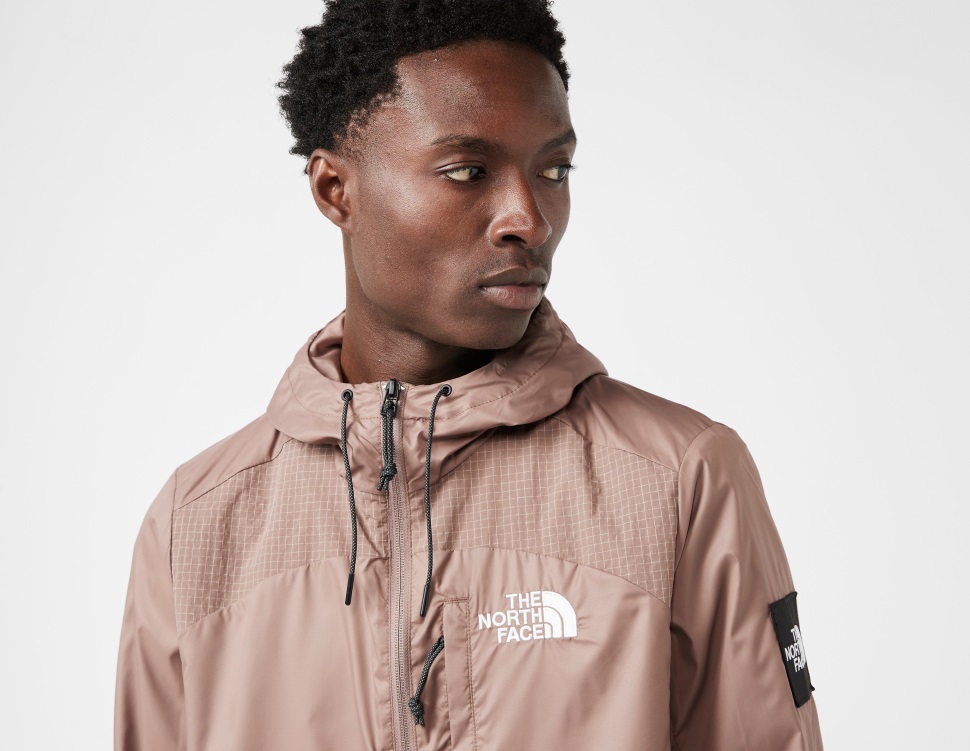 اقنع أنوراك الوجه الشمالي باللون البني