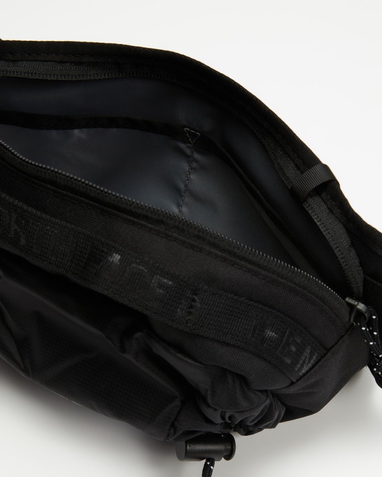 حزمة الورك السوداء الوجه الشمالي الثالث