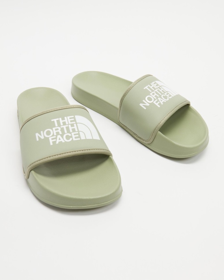 مخيم قاعدة الشاي الأخضر الشريحة الثالثة نساء الوجه الشمالي