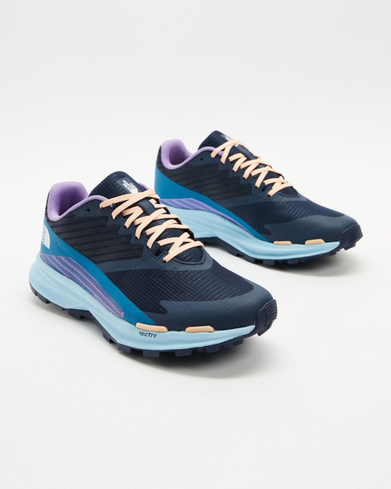 Vectiv Levitum المرأة في الشمال تواجه بانف الأزرق