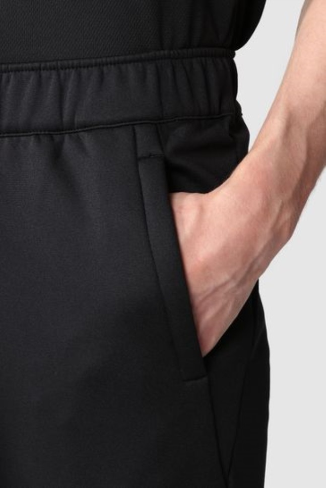 ركض الصوف الأسود الوجه الشمالي