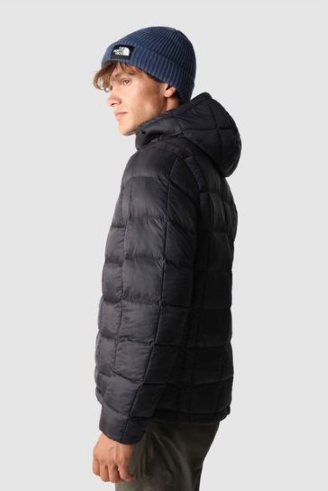 سترة حرارية سوداء الوجه الشمالي