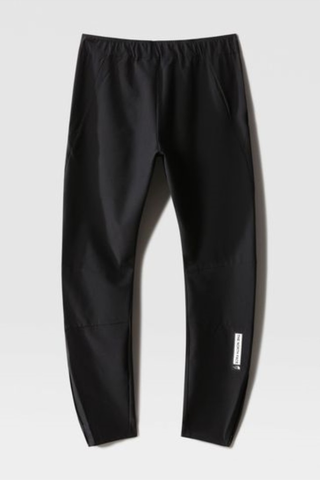 أولاد ألعاب القوى الجبلية تدريب ركض أسود وجه الشمال