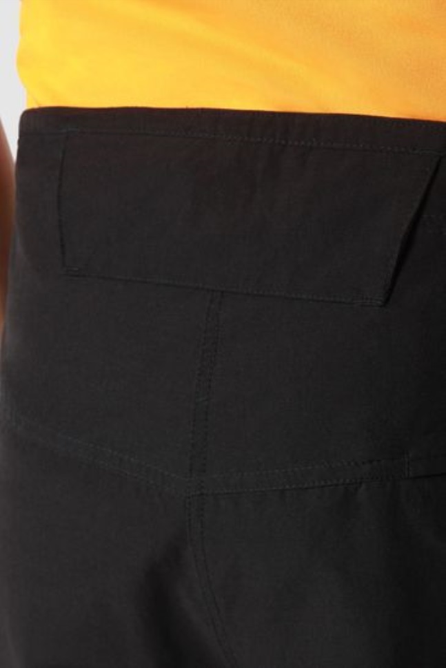 استكشاف السراويل السوداء الوجه الشمالي