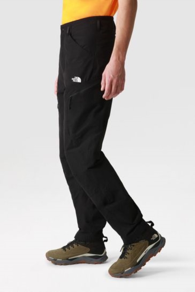 استكشاف السراويل السوداء الوجه الشمالي