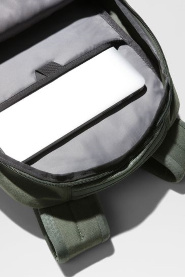 حقيبة ظهر قبو خضراء الوجه الشمالي