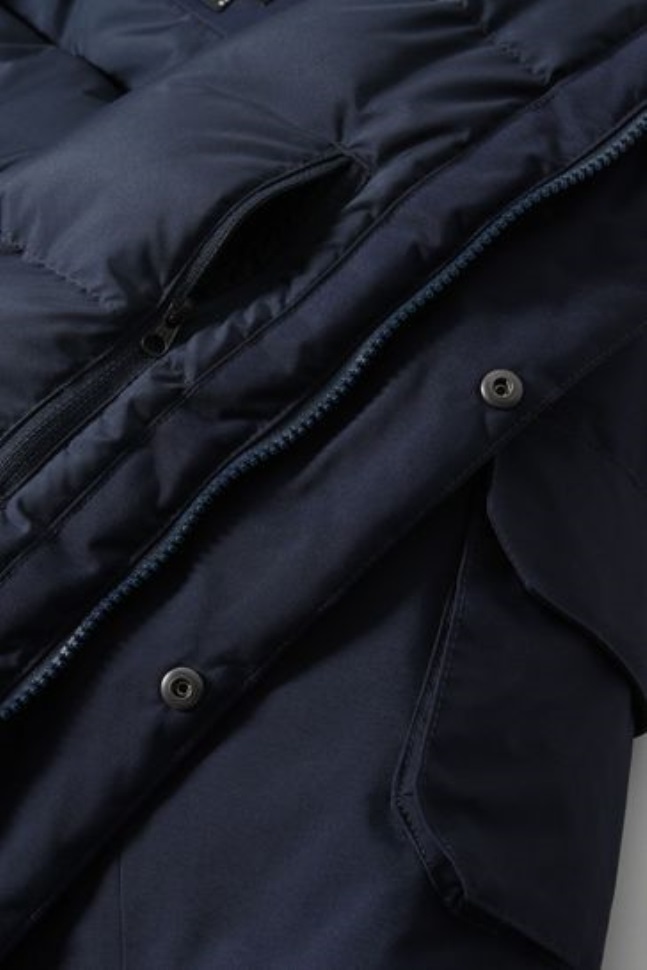 سترة مكموردو الوجه الشمالي