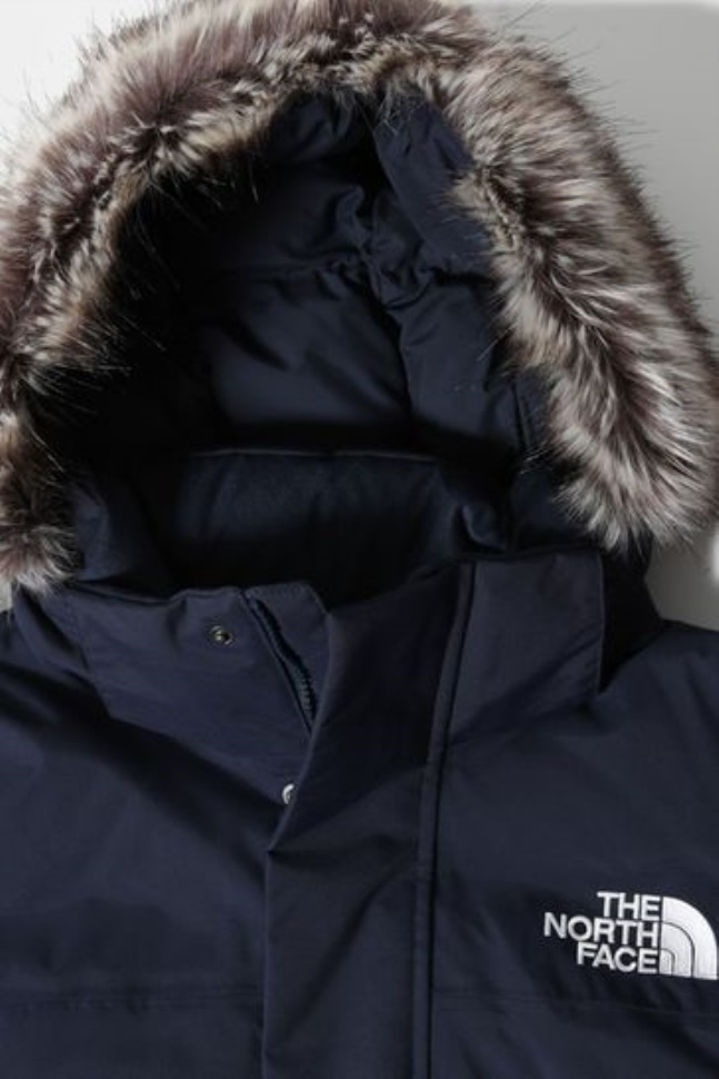 سترة مكموردو الوجه الشمالي