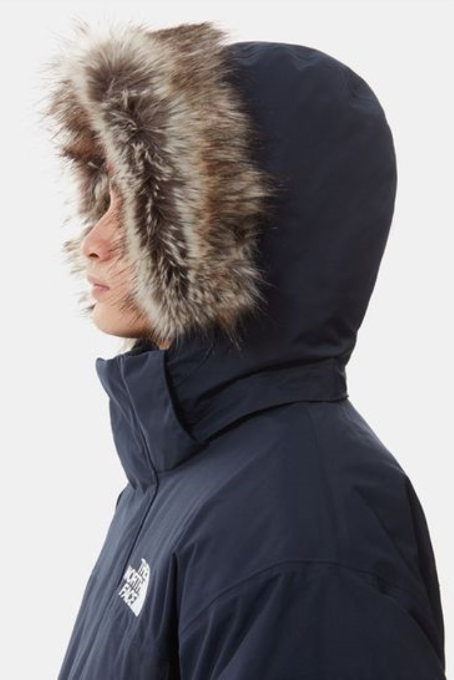 سترة مكموردو الوجه الشمالي