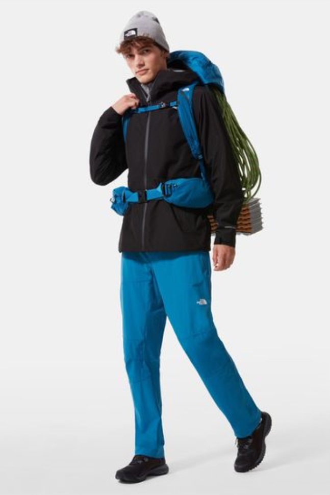 سترة سوداء خفيفة الوزن للوجه الشمالي