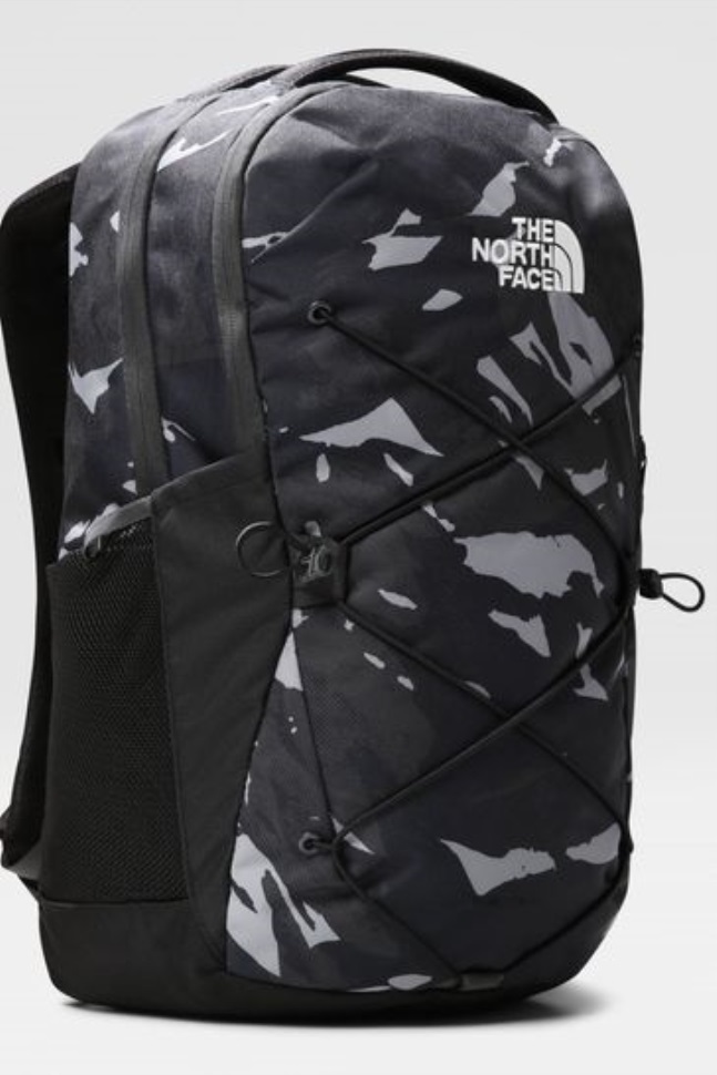 حقيبة الظهر السوداء كامو جيستر من نورث فيس