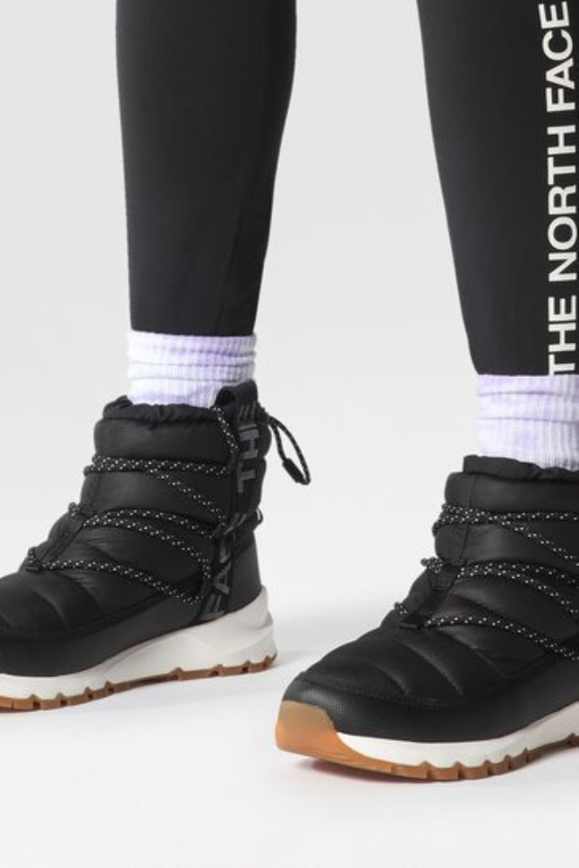 أحذية الدانتيل الأسود الحرارية الوجه الشمالي