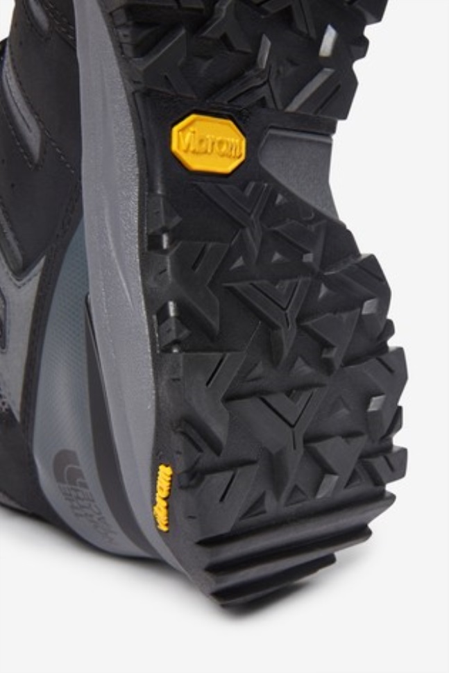 أحذية منتصف المشي القنفذ مواجهة الشمال