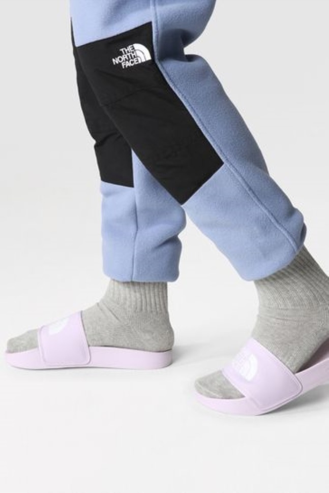 شرائح معسكر قاعدة النساء الأرجوانية للوجه الشمالي ثالثًا