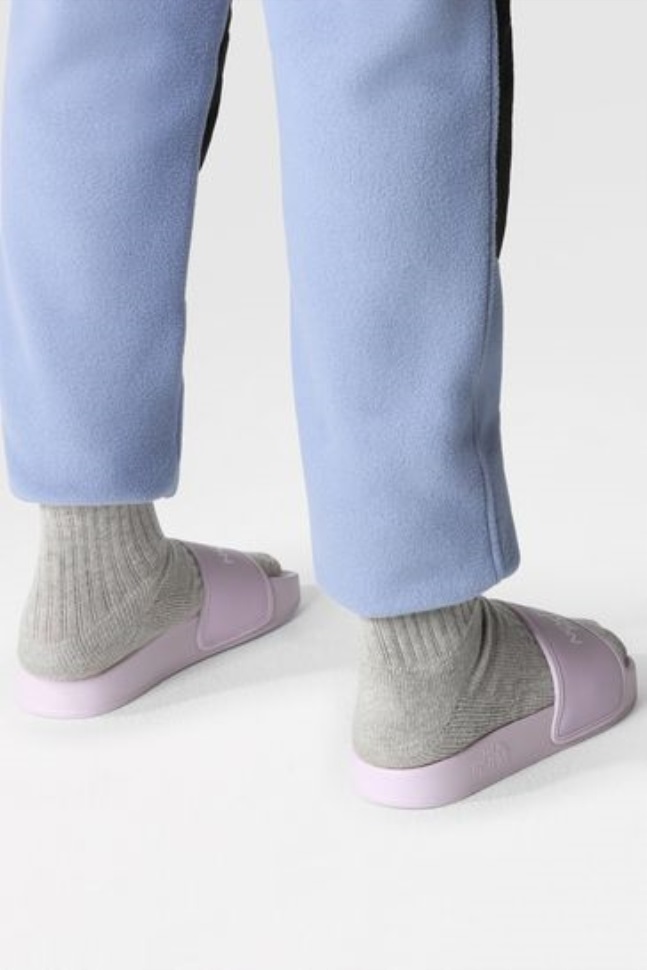 شرائح معسكر قاعدة النساء الأرجوانية للوجه الشمالي ثالثًا