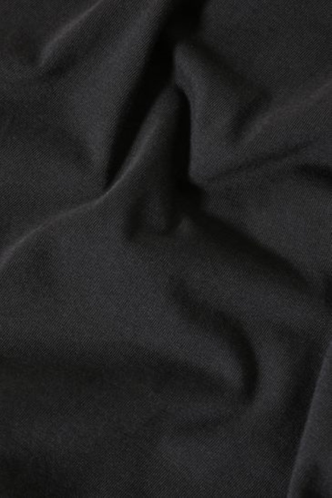 فستان تي شيرت أسود Zumu الوجه الشمالي