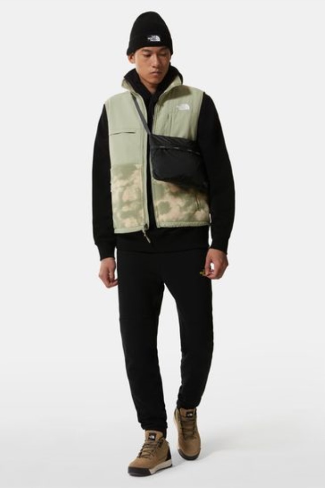 Zumu هوديي أسود الوجه الشمالي