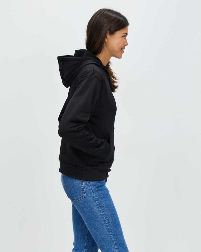 استكشاف هوديي أبيض وأسود الوجه الشمالي