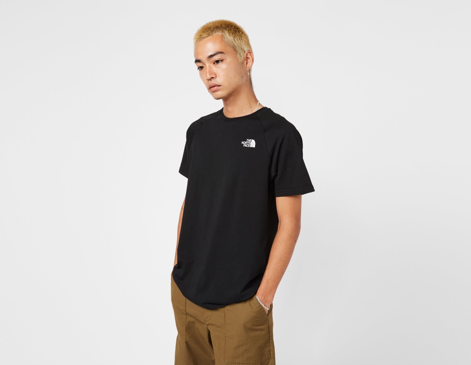 يواجه الشمال الأسود ويواجه الشمال تي شيرت