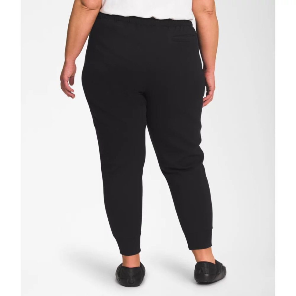 أسود أبيض الوجه الشمالي المرأة بالإضافة إلى بوكس ​​nse Joggers