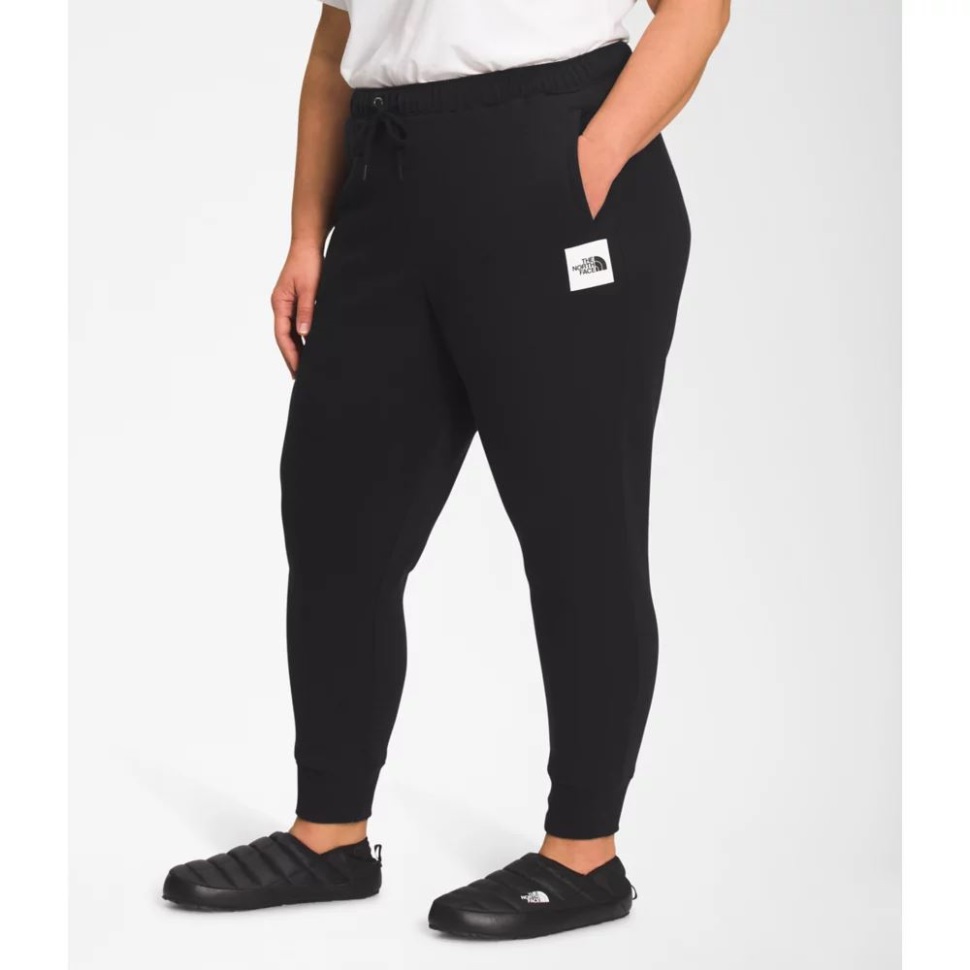 أسود أبيض الوجه الشمالي المرأة بالإضافة إلى بوكس ​​nse Joggers