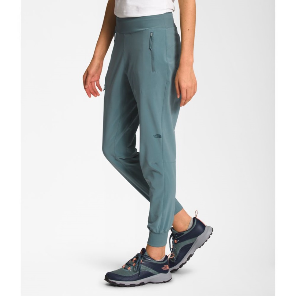 المرأة الزرقاء Bridgeway Joggers الوجه الشمالي
