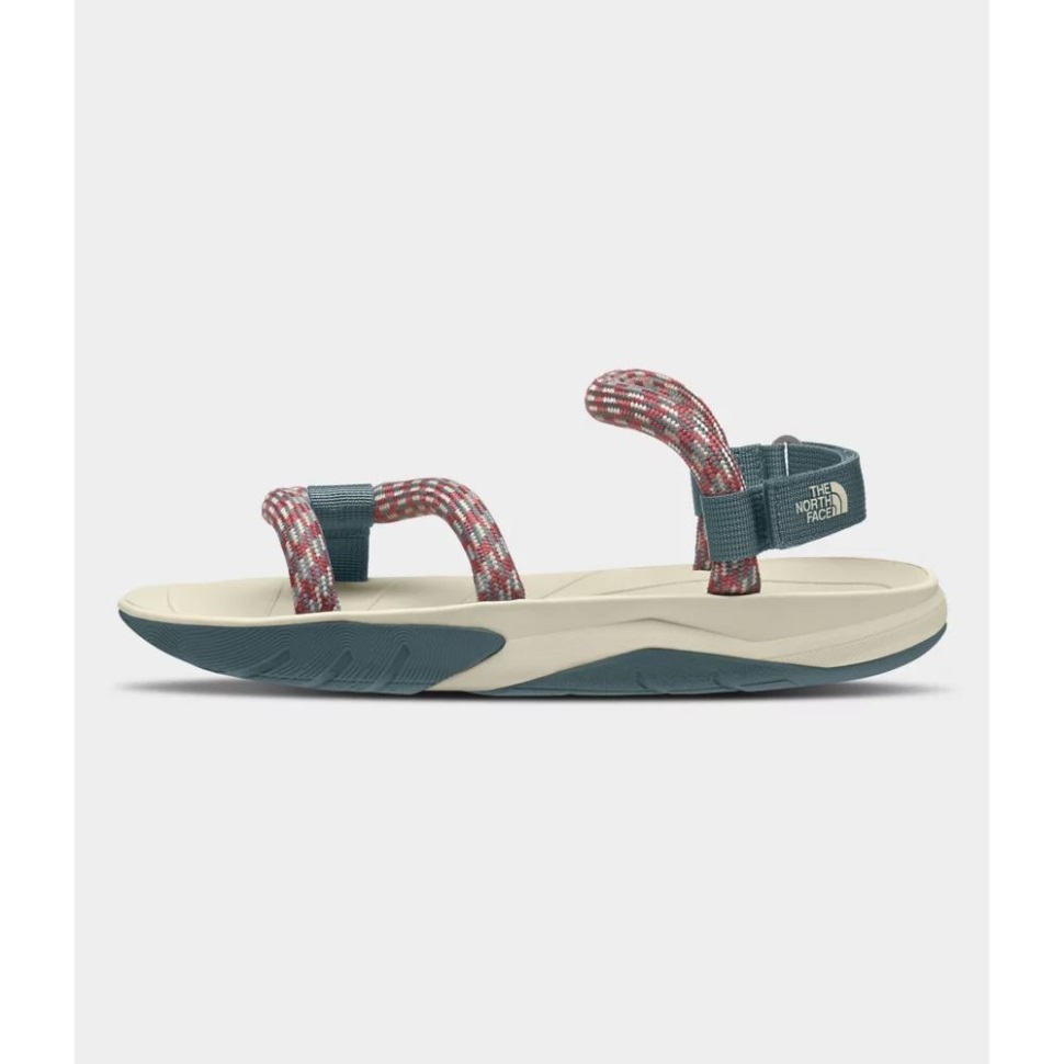 المرأة الزرقاء Skeena في الهواء الطلق صندل الوجه الشمالي