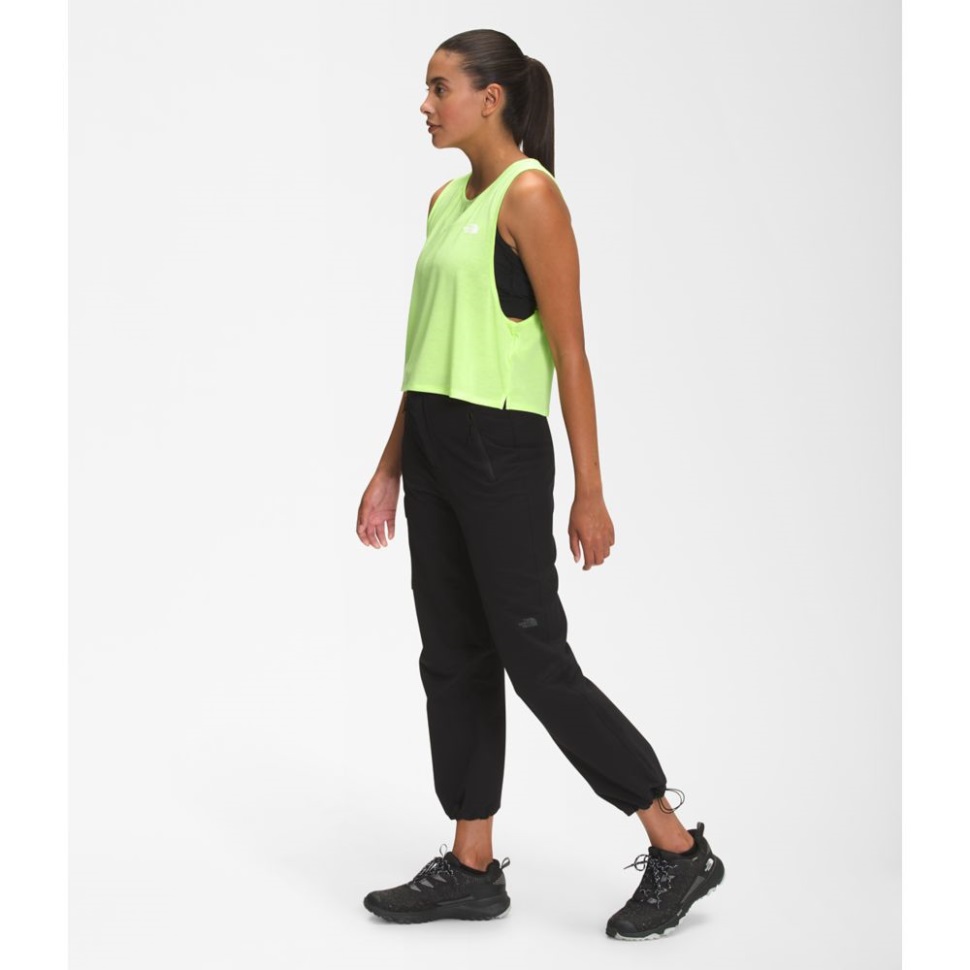 الأخضر وجه الشمال النساء تجول دبابة عرضية