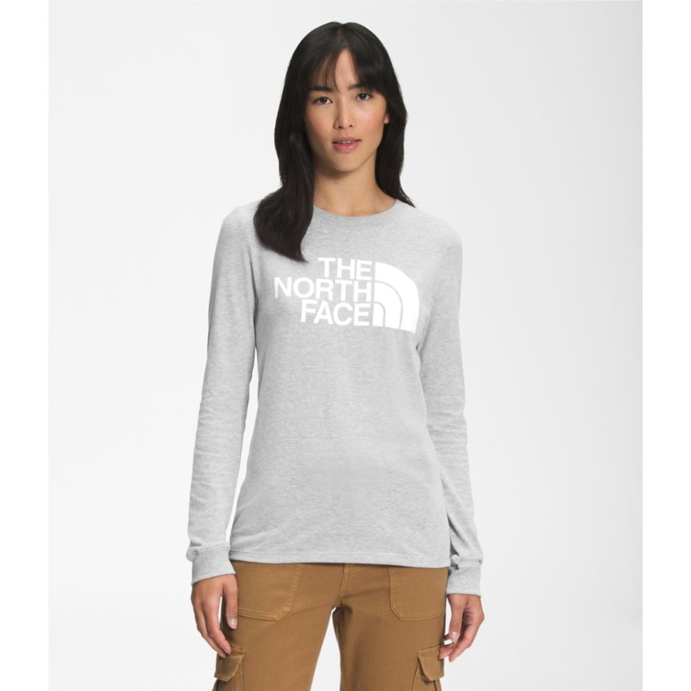 المرأة الرمادية طويلة الأكمام نصف قبة المحملة الوجه الشمالي