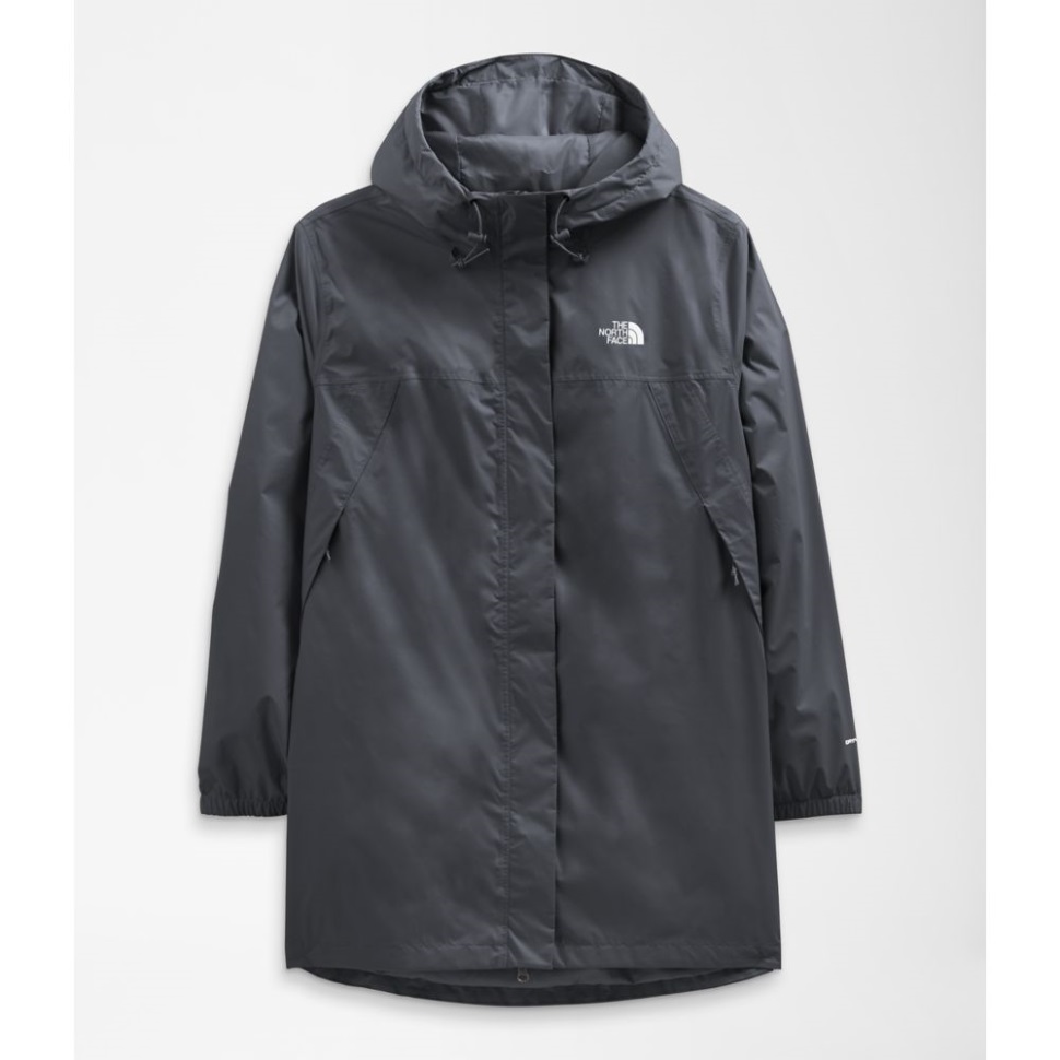 تواجه الشمال المرأة الرمادية بالإضافة إلى سترة أنتورا