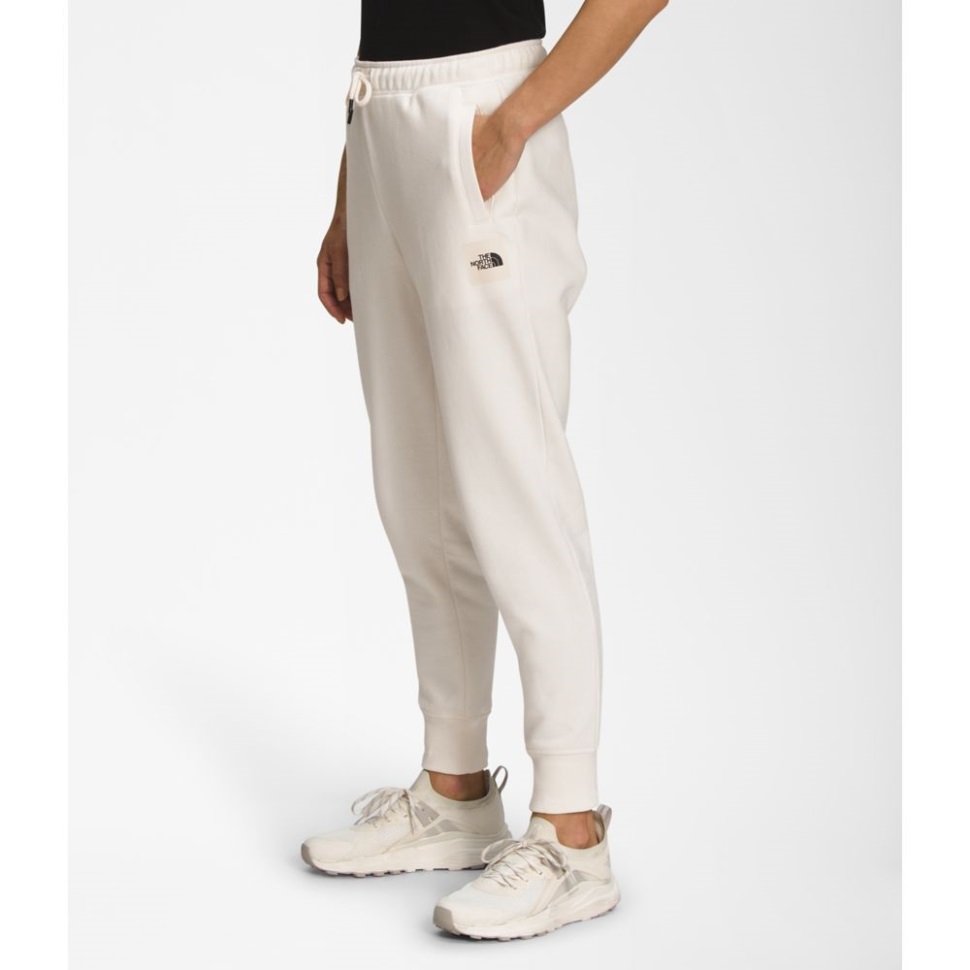 Nse Joggers الوجه الشمالي الأبيض