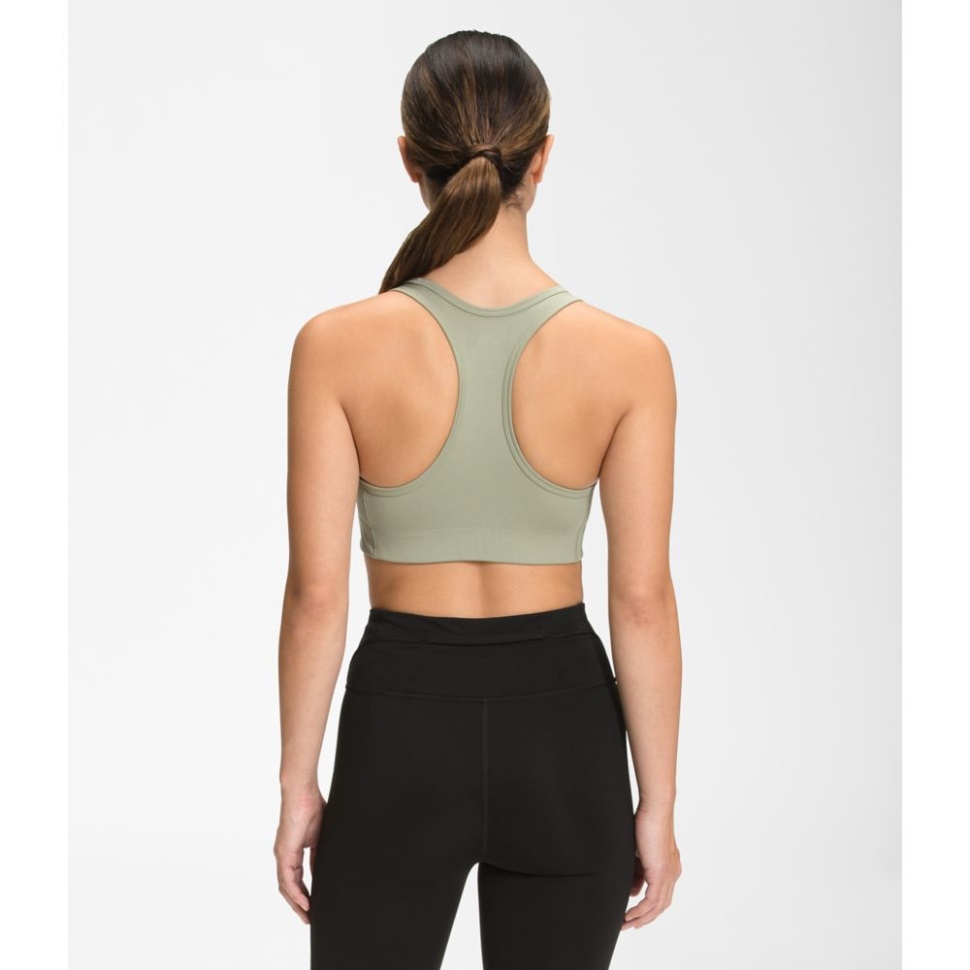 المرأة الشمالية الوجه منتصف خط حمالة الصدر الشاي الأخضر