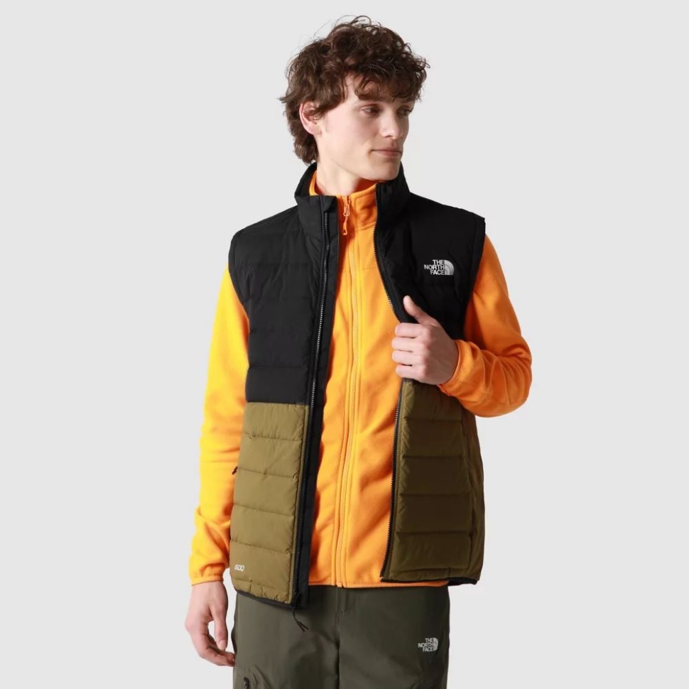 الرجال بيلفيو تمتد أسفل جيليه الوجه الشمالي الأسود