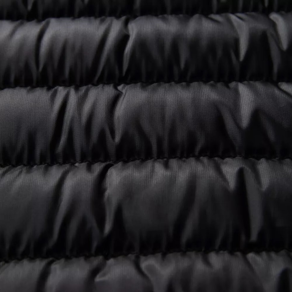 الرجال Bettaforca أسفل جيليه الوجه الشمالي الأسود