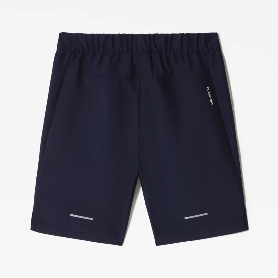 البحرية الشمالية تواجه الأولاد على السراويل الجبلية