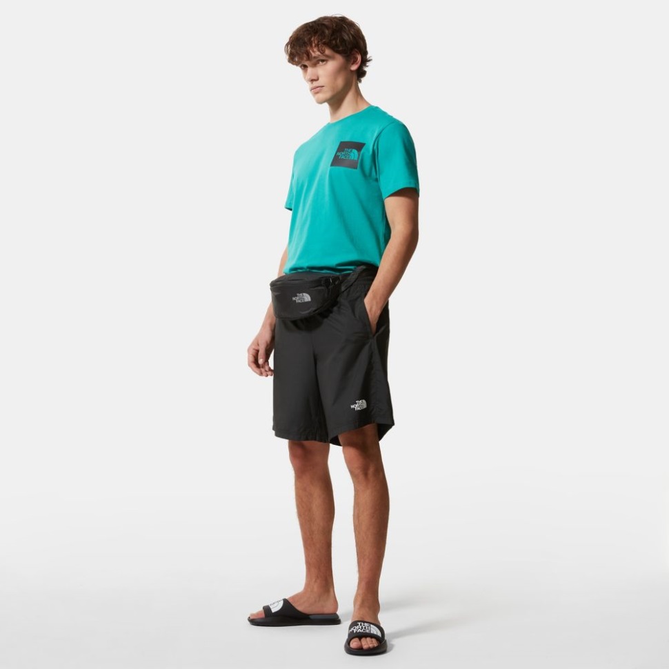 يواجه الشمال شرائح ثلاثية الرجال السود البيض