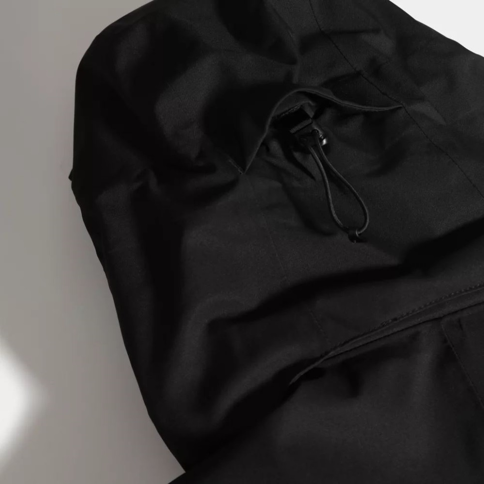 جاكيت لينادو من الجهة الشمالية السوداء