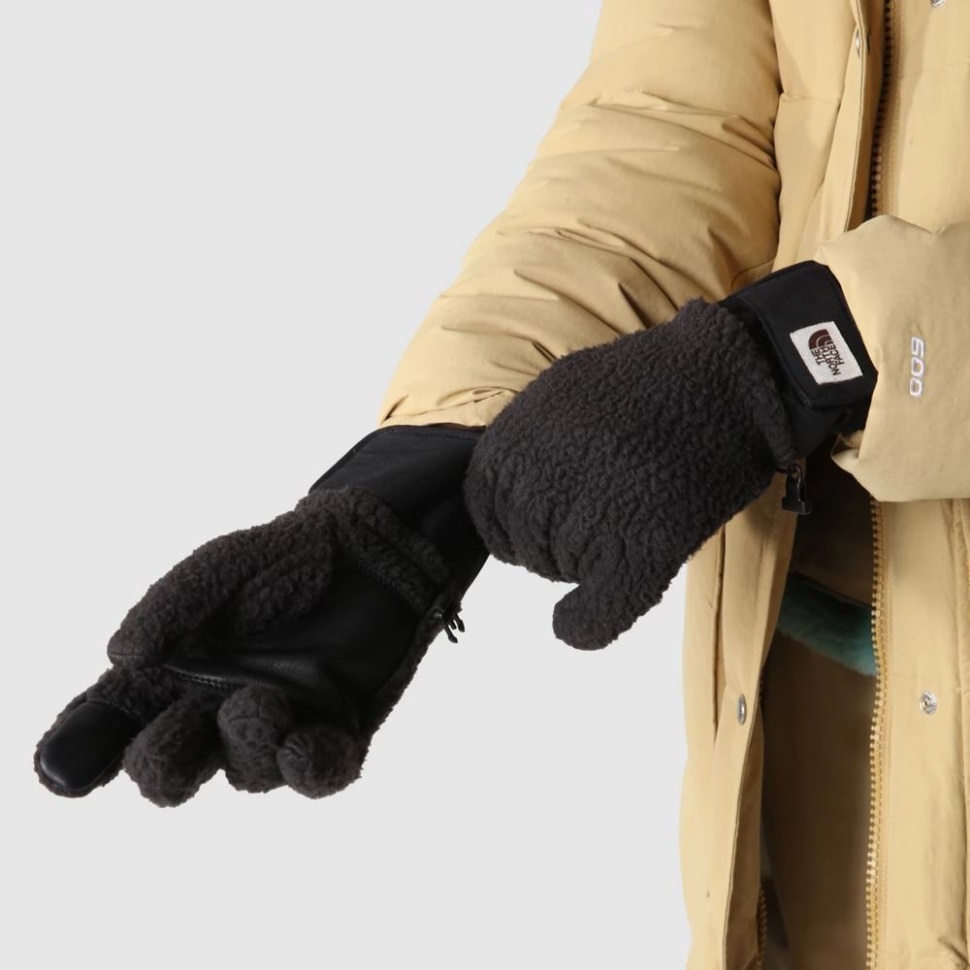 قفازات صوف كراجمونت للوجه الشمالي سوداء