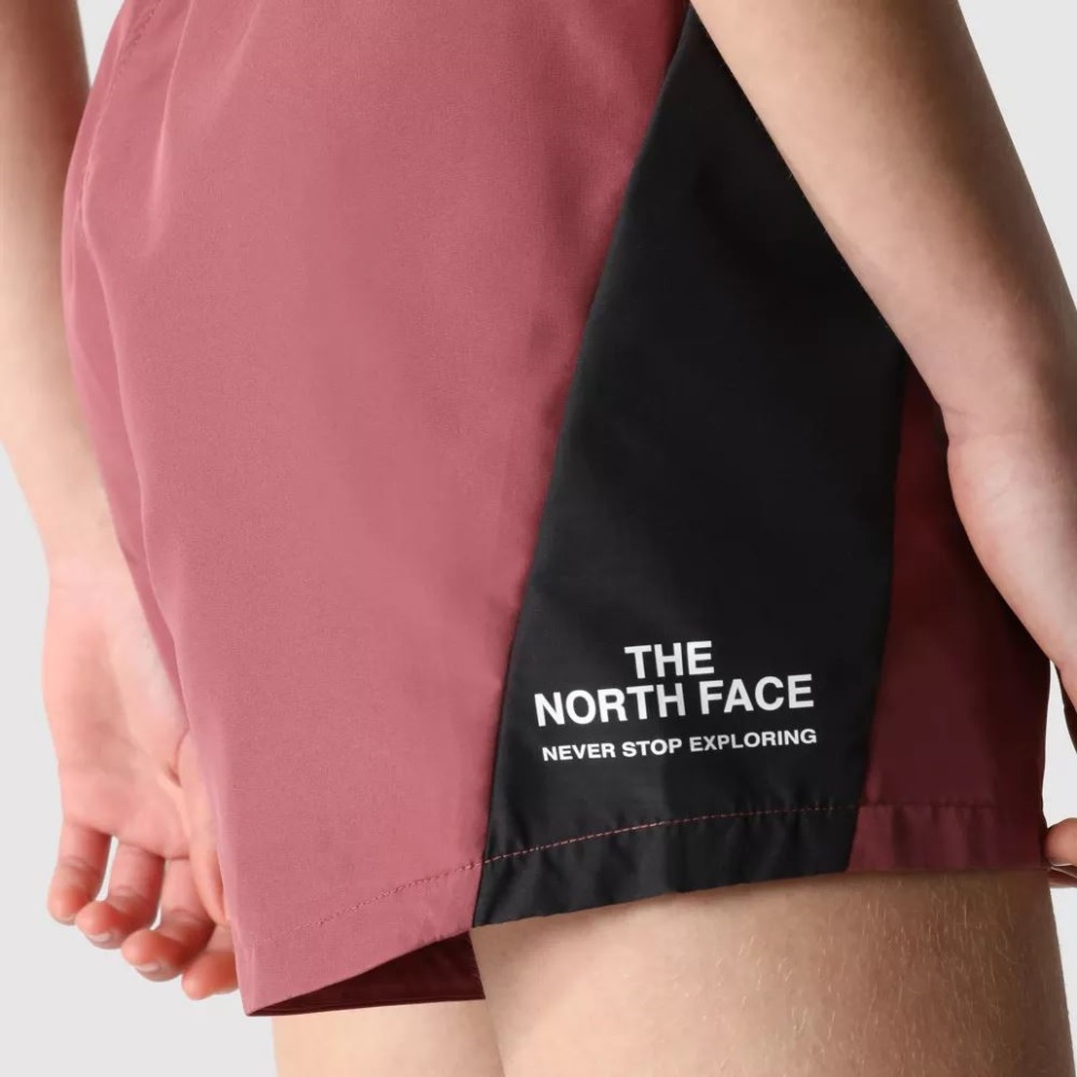 شورت منسوج أسود للنساء من ذا نورث فيس