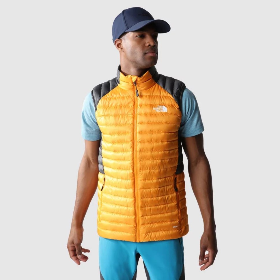 الشمال يواجه الرجال Bettaforca أسفل جيليه رمادي