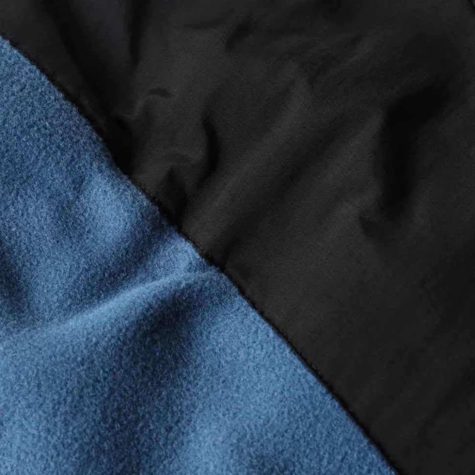 جيليه دينالي أزرق شادي للرجال في الجهة الشمالية