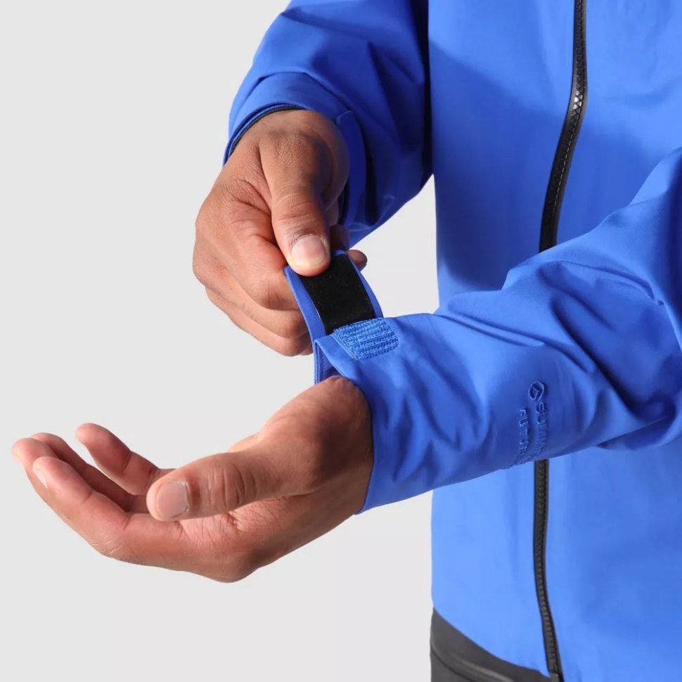 The North Face Men Summit Torre Egger Futurelight Jacket Blue. الوجه الشمالي