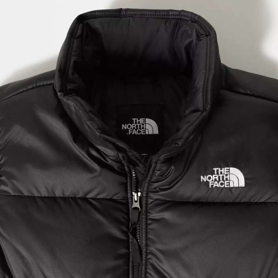 المرأة التي تواجه الشمال اقتصاص سترة Saikuru سوداء