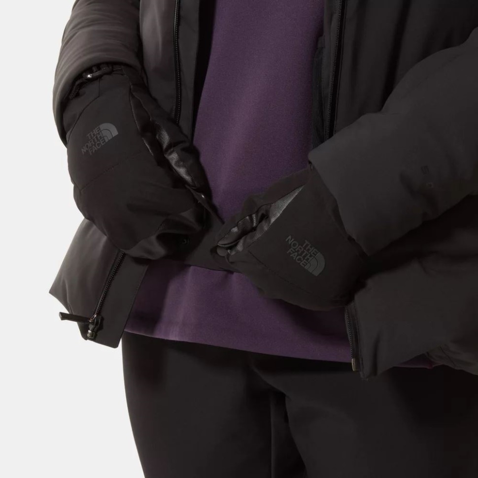 المرأة أسفل سترة الوجه الشمالي الأسود