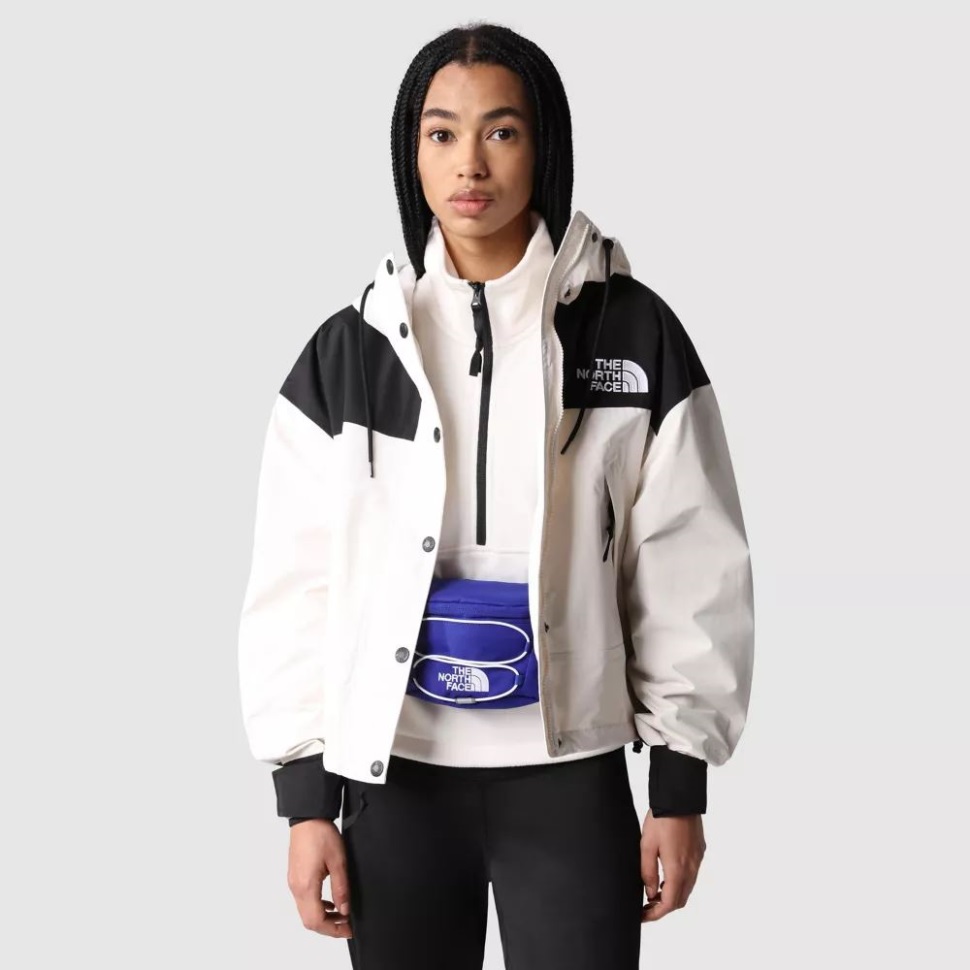 حكم المرأة على سترة الوجه الشمالي بيضاء