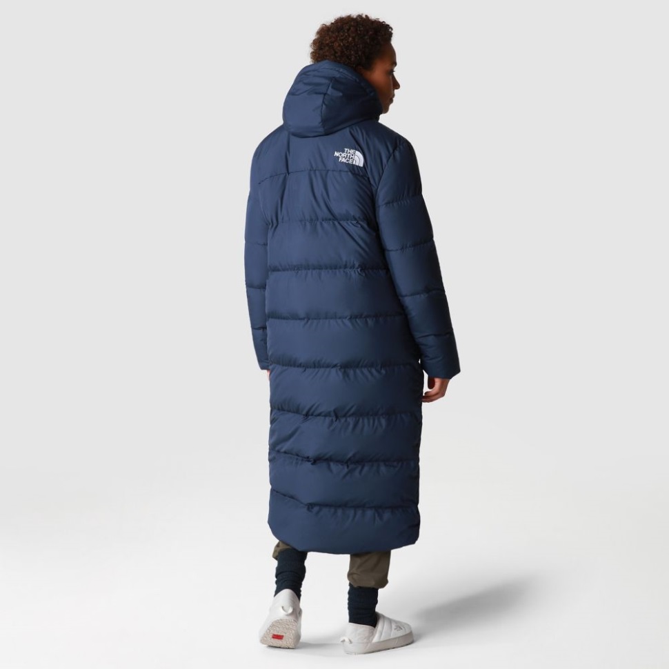 سترة نسائية ثلاثية C ، تواجه الشمال قمة البحرية