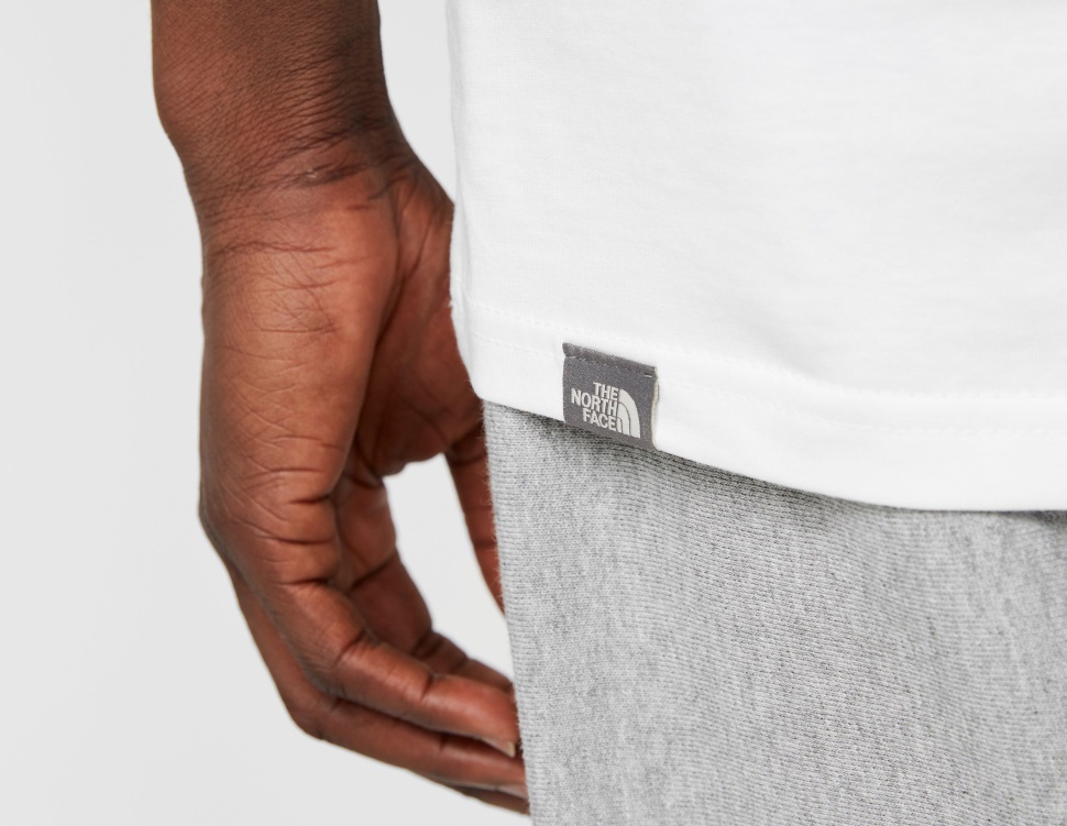 أبيض يواجه الشمال ويواجه الشمال تي شيرت