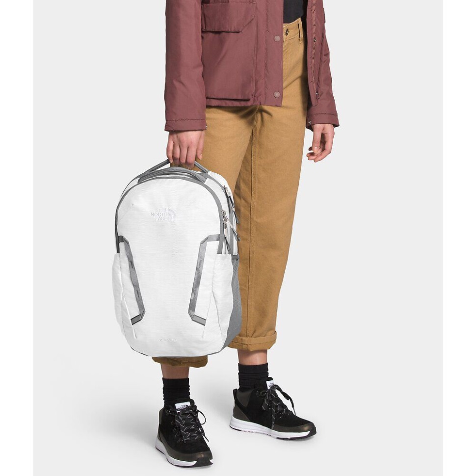 معدني أبيض قبو نسائي وجه شمالي