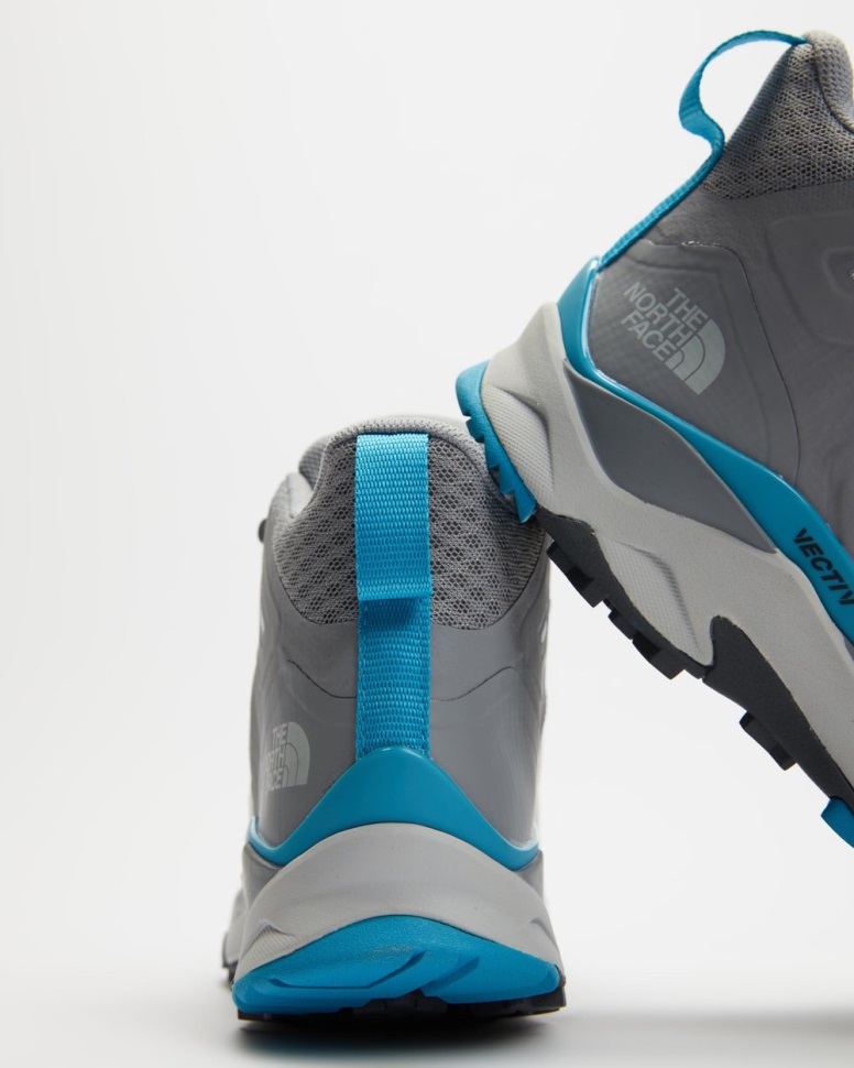 الرمادي ، وجه الشمال ، Vectiv ، Exploris ، منتصف المستقبل ، ضوء المرأة